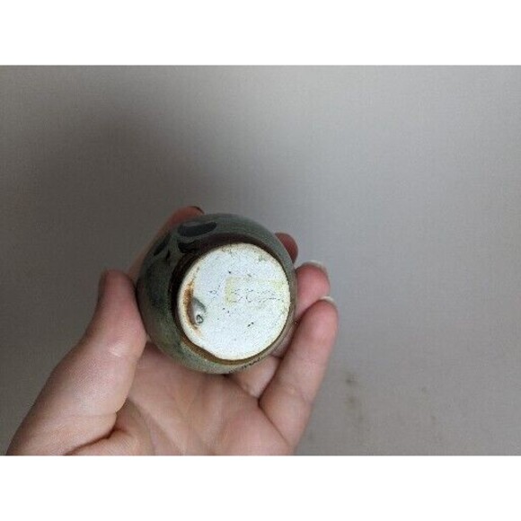 Tonala Mexico Pottery Vase - Picture 6 of 6